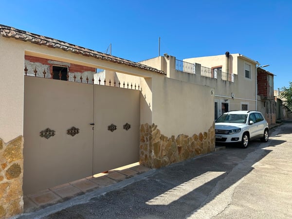 House in Benejuzar - view 1