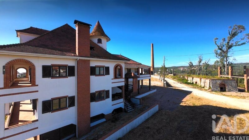 Farm, Ranch or Equestrian in Colmeias - view 1