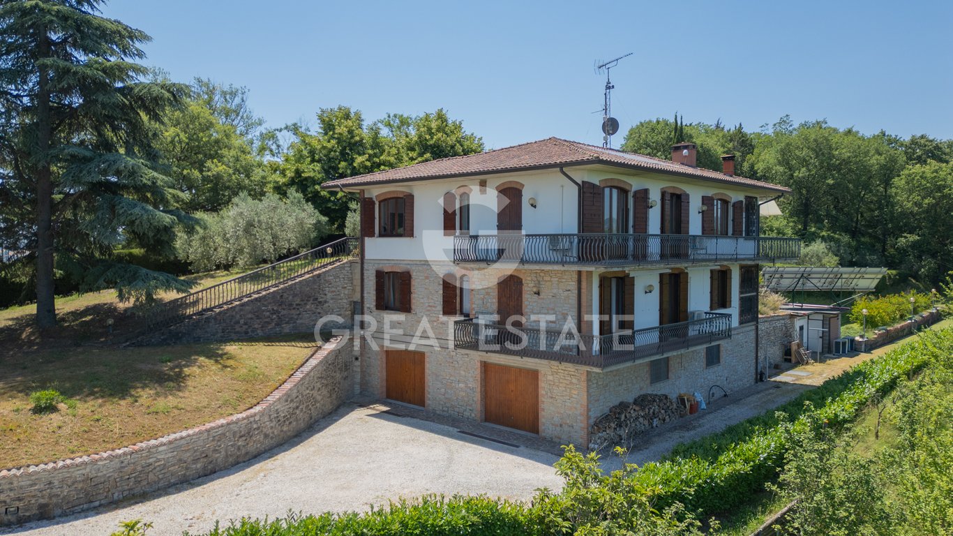 House in Chiusi - Image 2