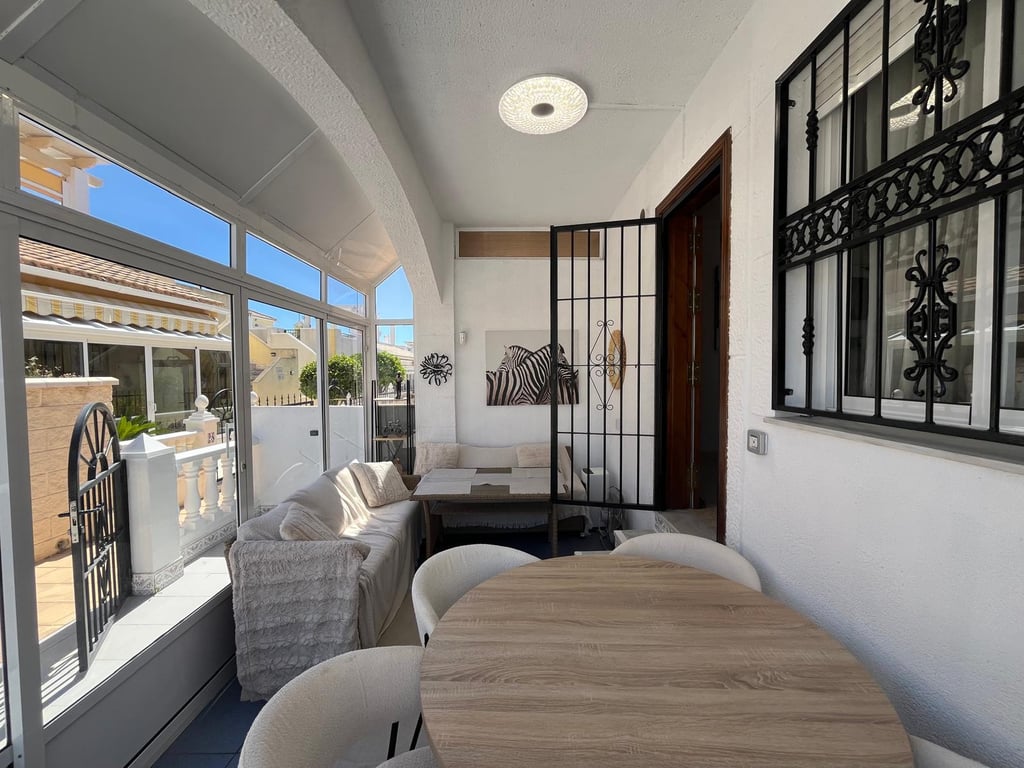 House in Punta Prima - Image 3