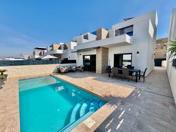 House in Benijofar - view 1