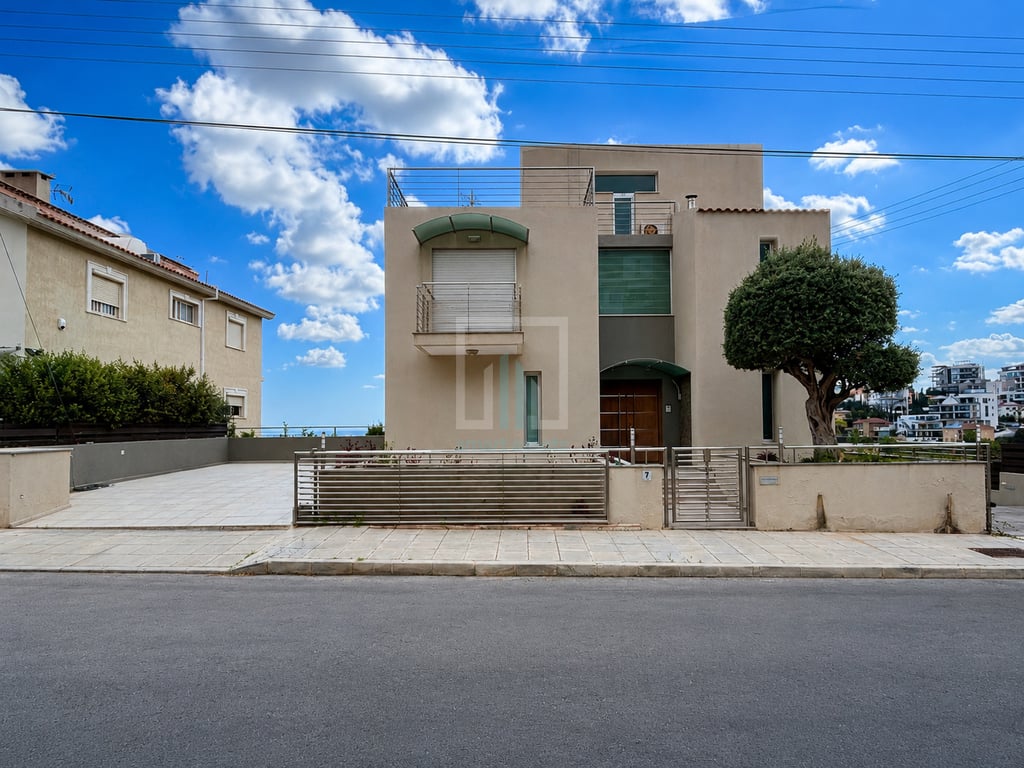 House in Mesa Geitonia