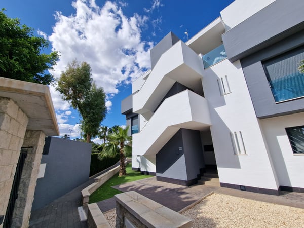 Apartment in Urbanizacion El Raso - view 1
