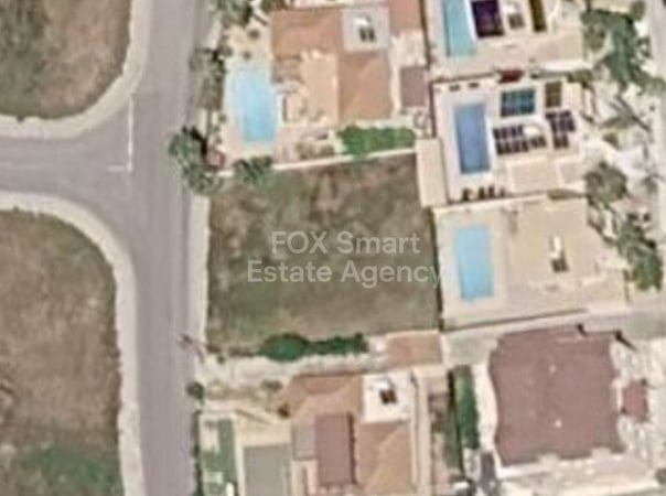 Land in Timi - view 1