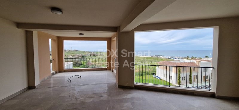 Apartment in Kato Paphos - view 1