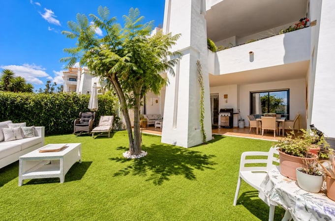Apartment in Casares - view 1