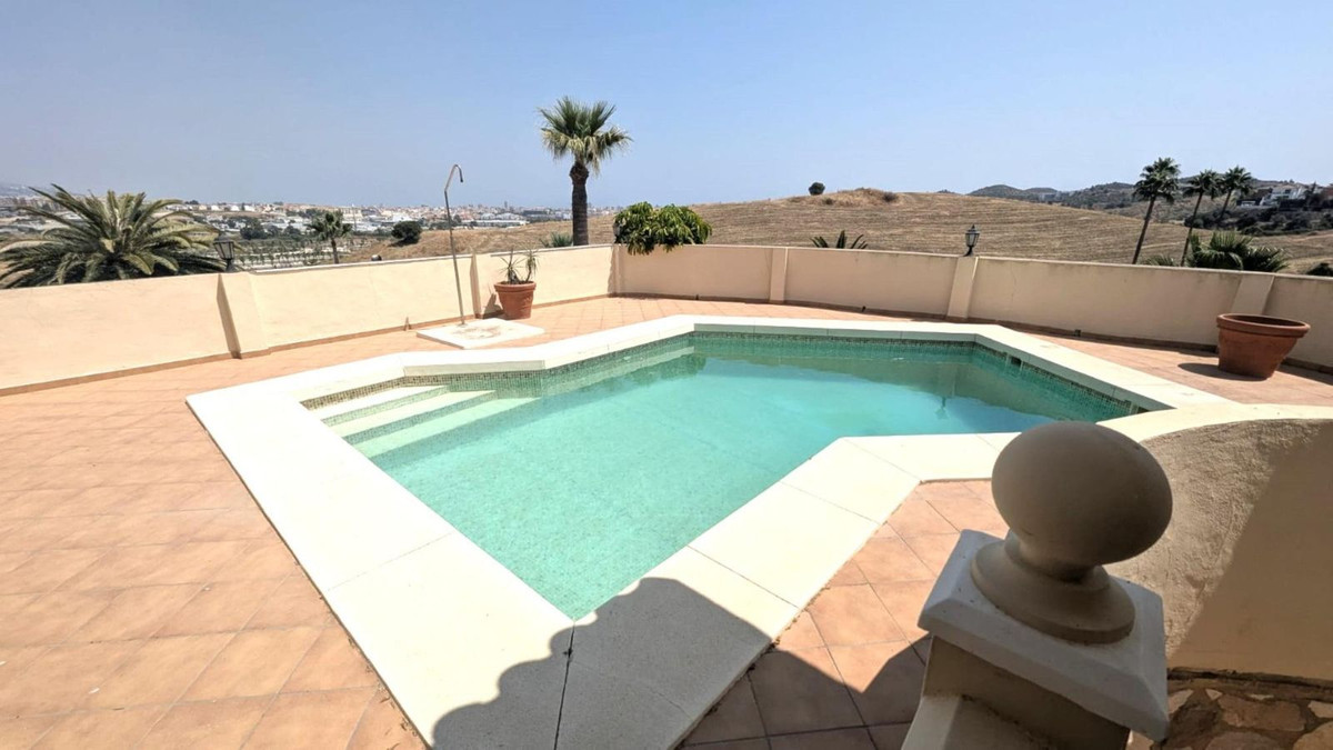 House in Mijas Costa - Image 2