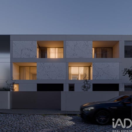 House in Penafiel - view 1