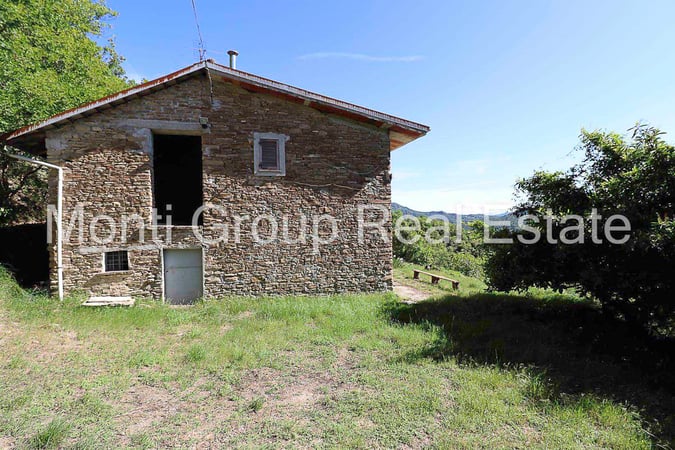 Farm, Ranch or Equestrian in Cavatore - view 1