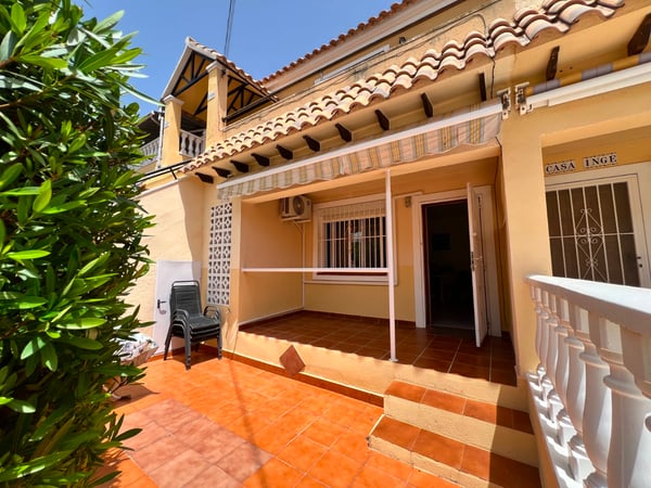 Apartment in Villamartin - view 1