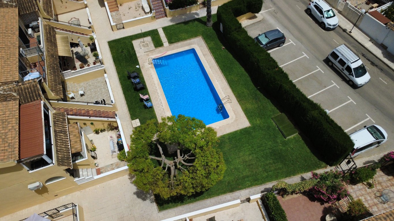 Apartment in Villamartin - Image 3