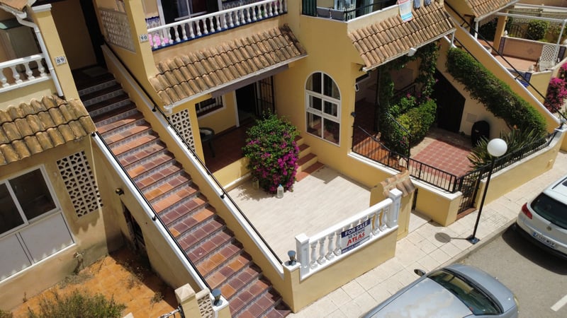 Apartment in Villamartin - view 1
