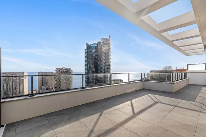 Apartment in Beausoleil - view 1
