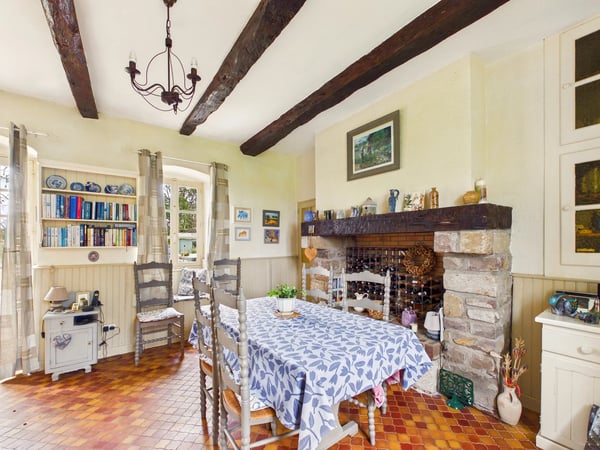House in Monesties - view 1