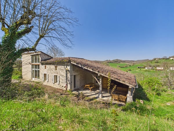 House in Saint-Maurin - view 1
