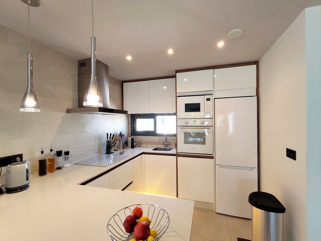 Apartment in Guardamar del Segura - Image 2