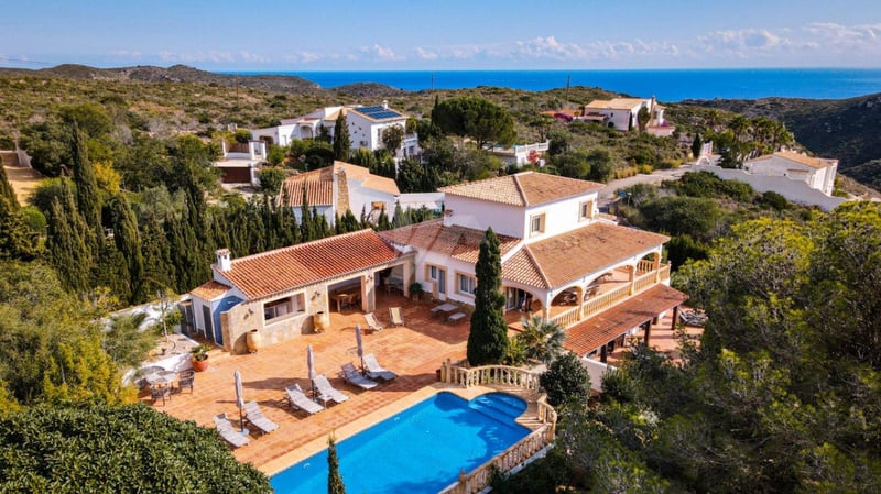 Villa in Benitachell - view 1