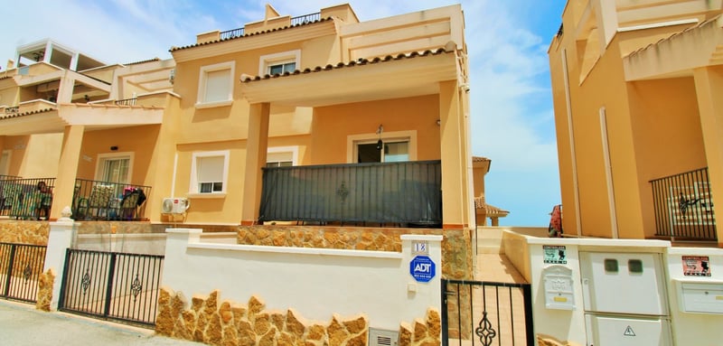 House in San Miguel de Salinas - view 1