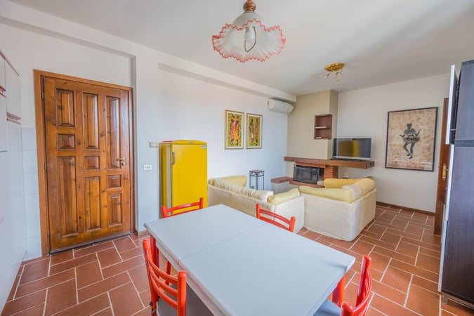 Apartment in Manerba del Garda - view 1