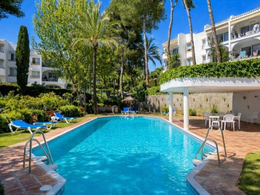 Apartment in Riviera del Sol - Image 2