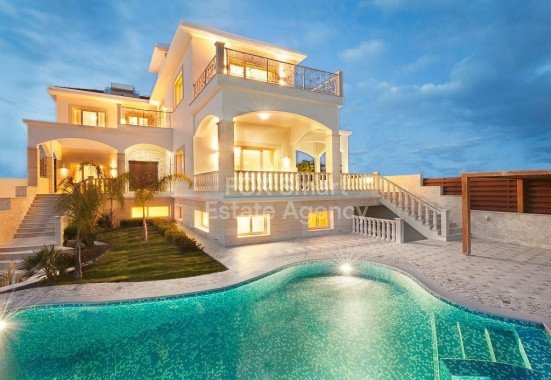 House in Agios Tychon - view 1