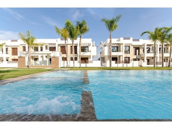 Apartment in Residencia los Altos - view 1