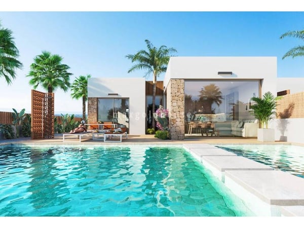 Villa in Los Alcazares - view 1