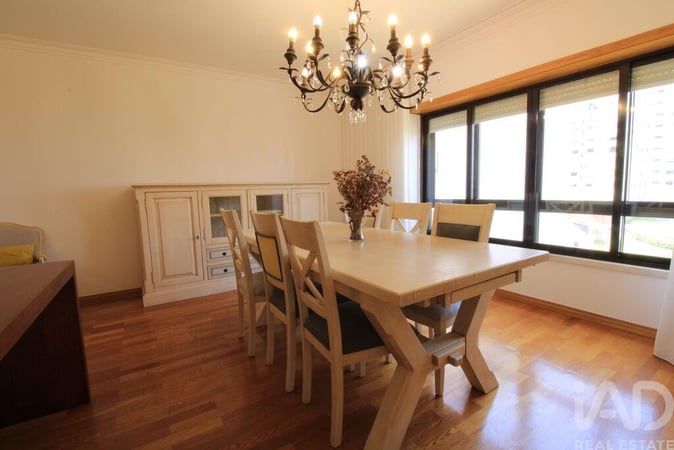 Apartment in Alfragide - view 1