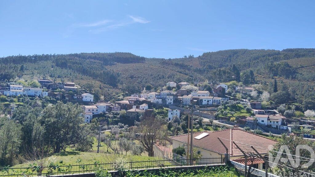 House in Alvares - Image 3