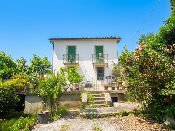 House in Fosciandora - view 1