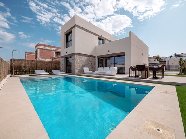 House in Algorfa - view 1