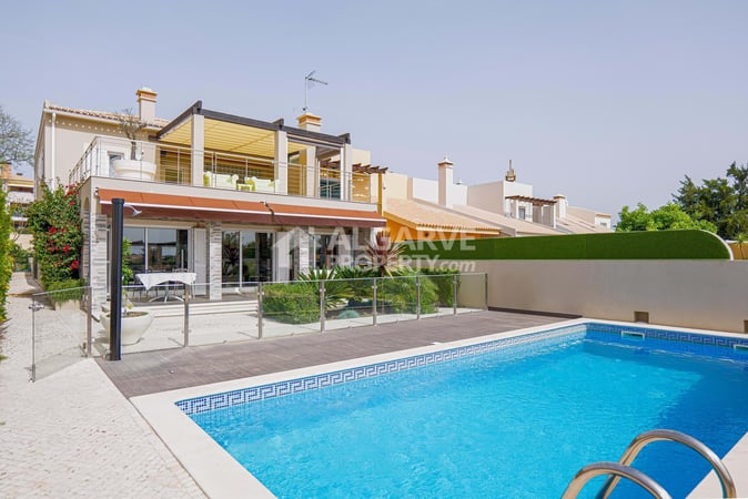 Villa in Loule - view 1