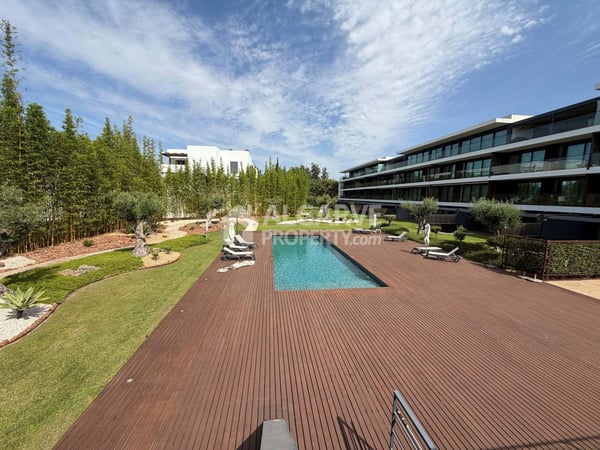Apartment in Quarteira - view 1