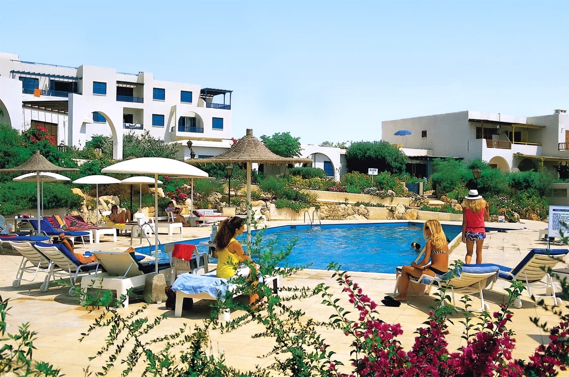 Apartment in Paphos - Image 2