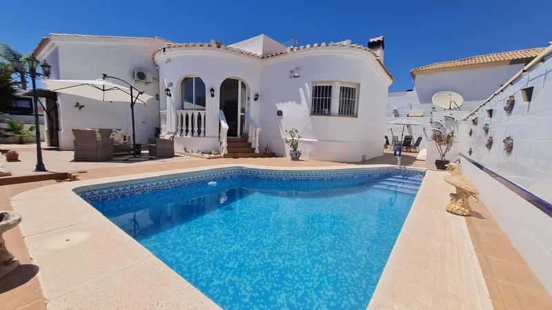 Villa in Playa Flamenca - view 1