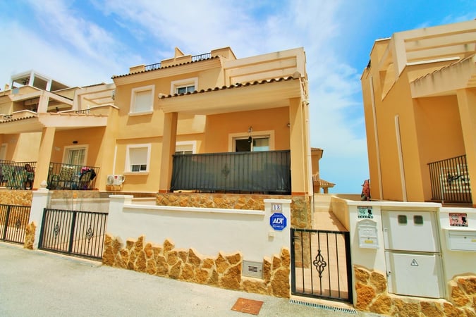 House in San Miguel de Salinas - view 1