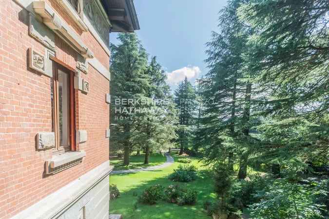 Apartment in Alta Valle Intelvi - view 1