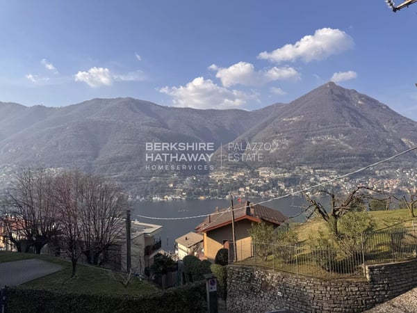 Land in Torno - view 1