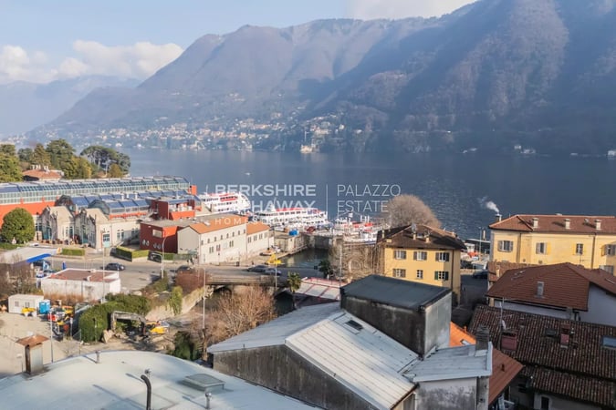Apartment in Como - view 1