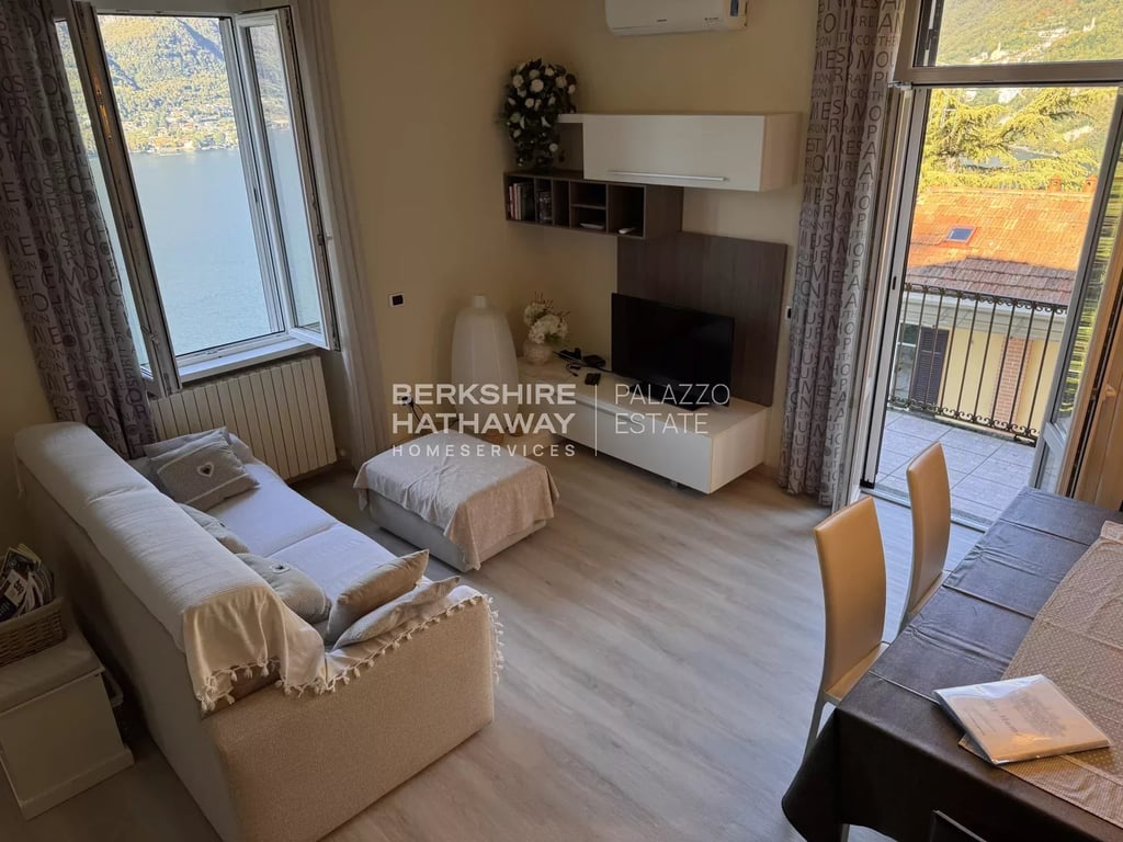 Apartment in Faggeto Lario - Image 3