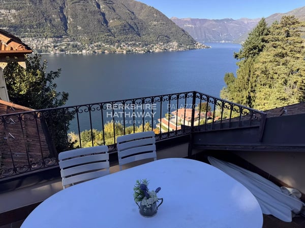 Apartment in Faggeto Lario - view 1
