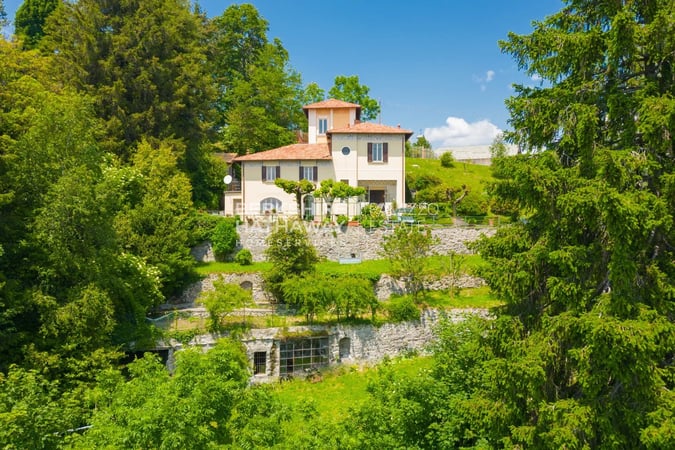 Villa in Brunate - view 1