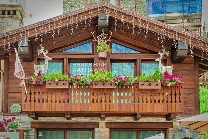 House in Breuil-Cervinia - view 1