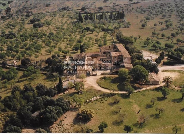 House in Sineu - view 1