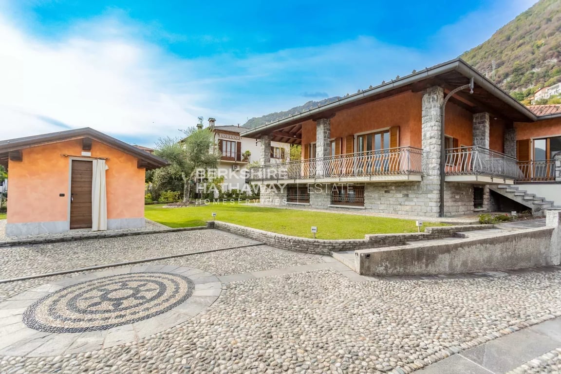 Villa in Tremezzina - Image 3