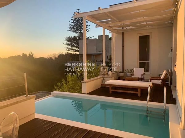 Villa in Gagliano del Capo - view 1