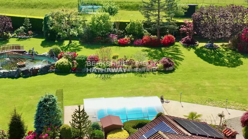Villa in Cerano d'Intelvi - view 1