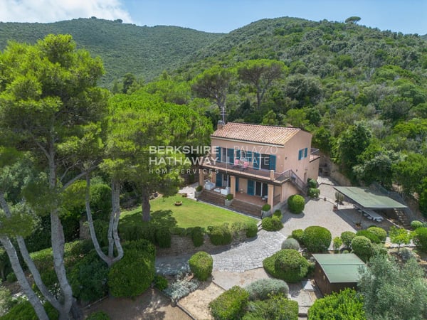 Villa in Campo nell'Elba - view 1