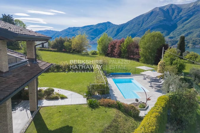 Villa in Bellagio - view 1