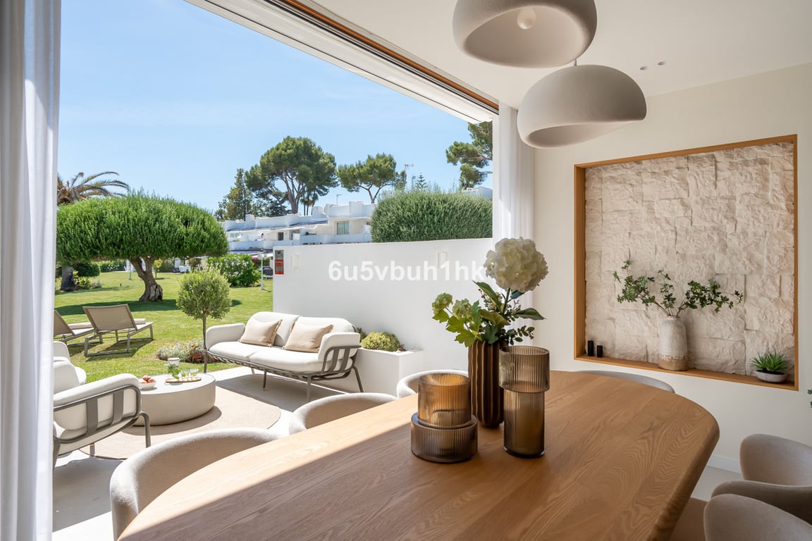 House in Nueva Andalucia